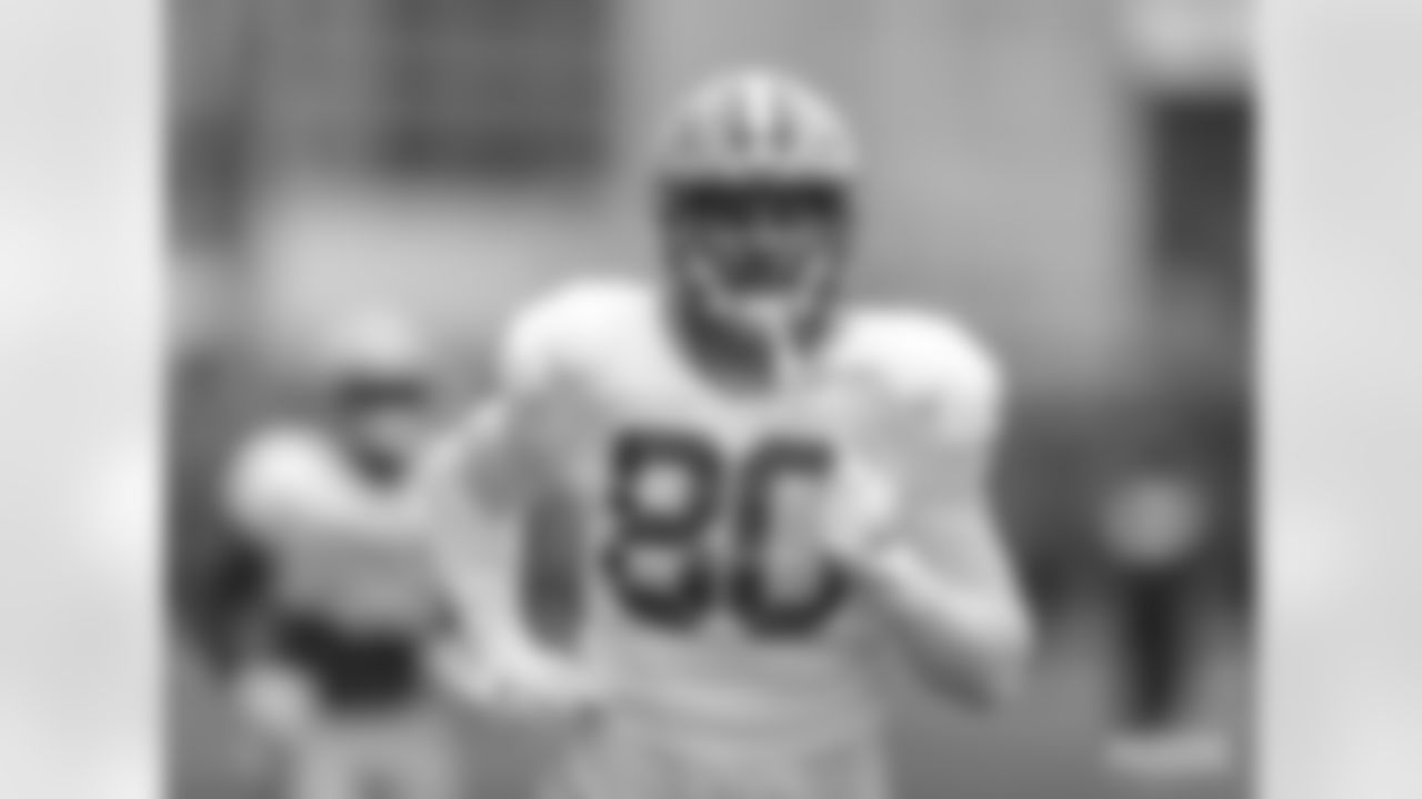 TE Nakia Griffin-Stewart