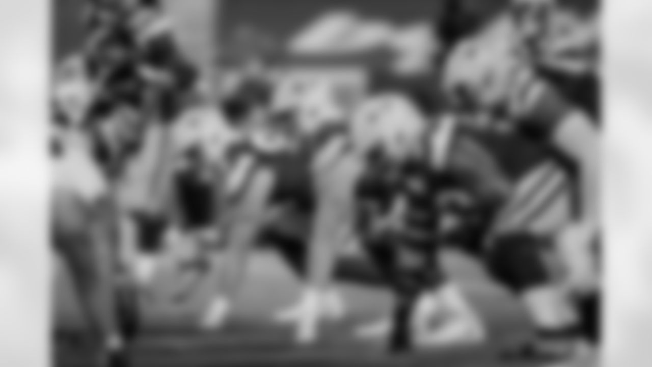 201005-packers-falcons-6-siegle-WM-003