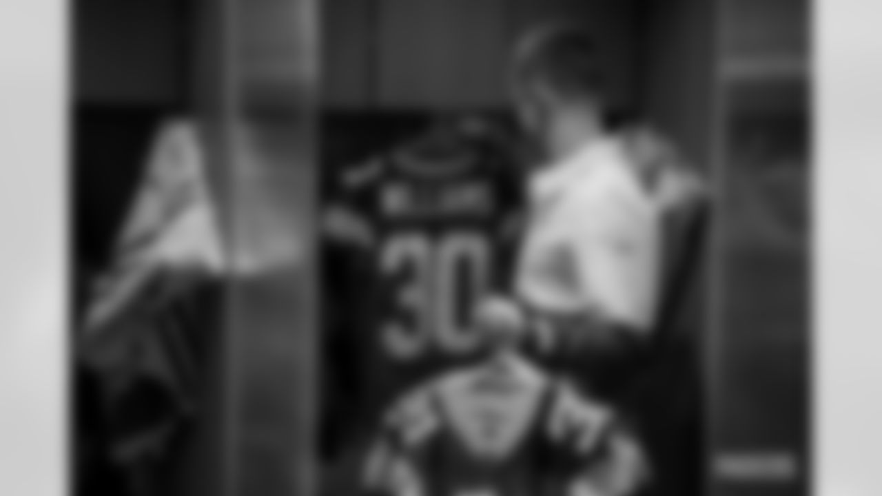 201005-pregame-locker-room-19