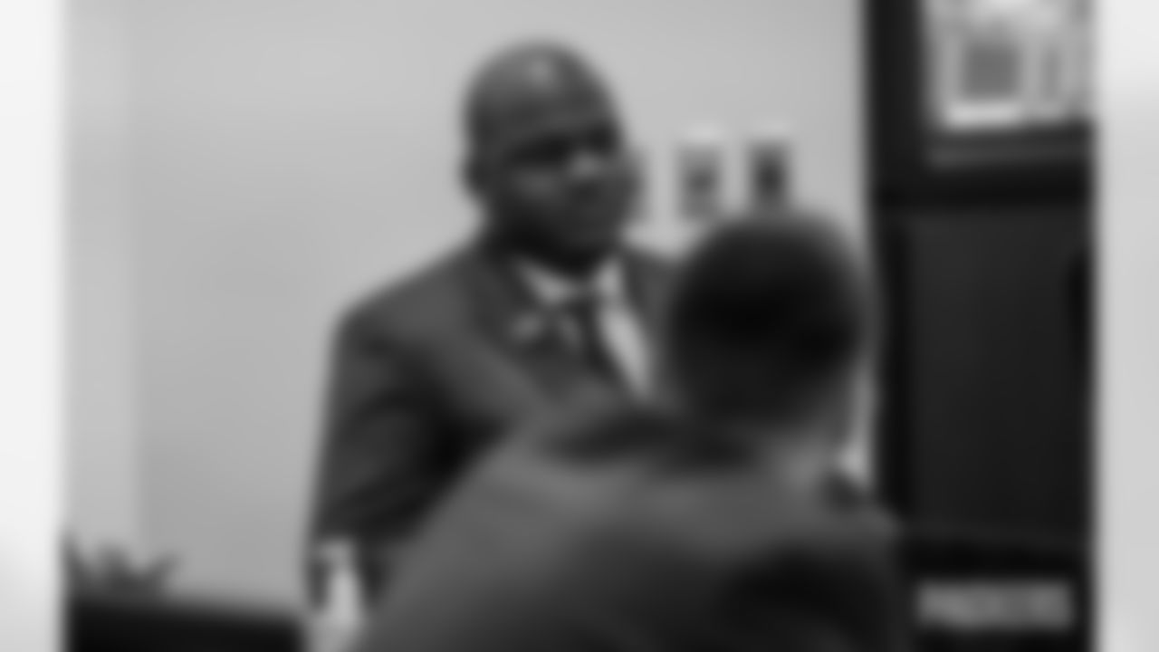 230427-draft-room-gallery-2560-24