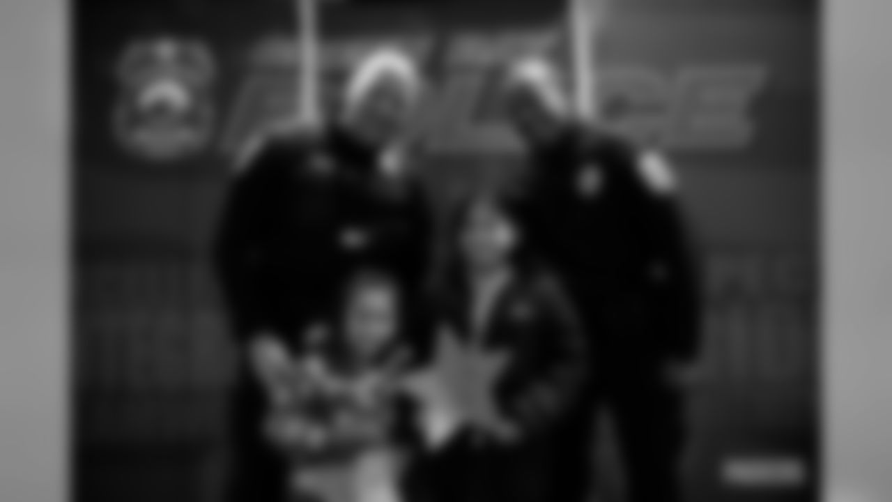 200114-packers-give-back-movie-night-50