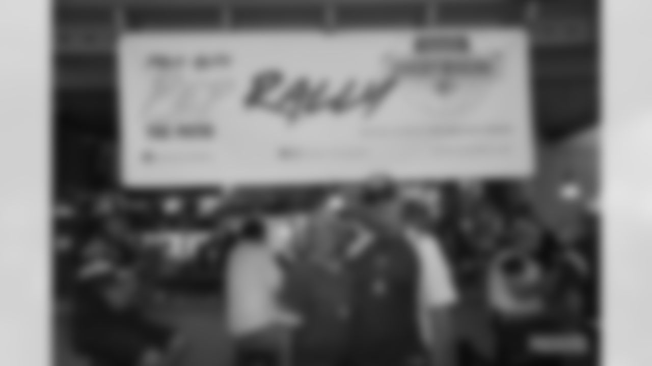 210925-san-fran-pep-rally-256026