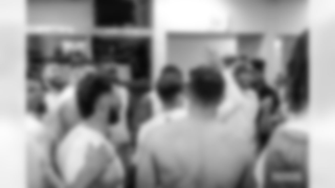 221205-locker-room-evan-2560023