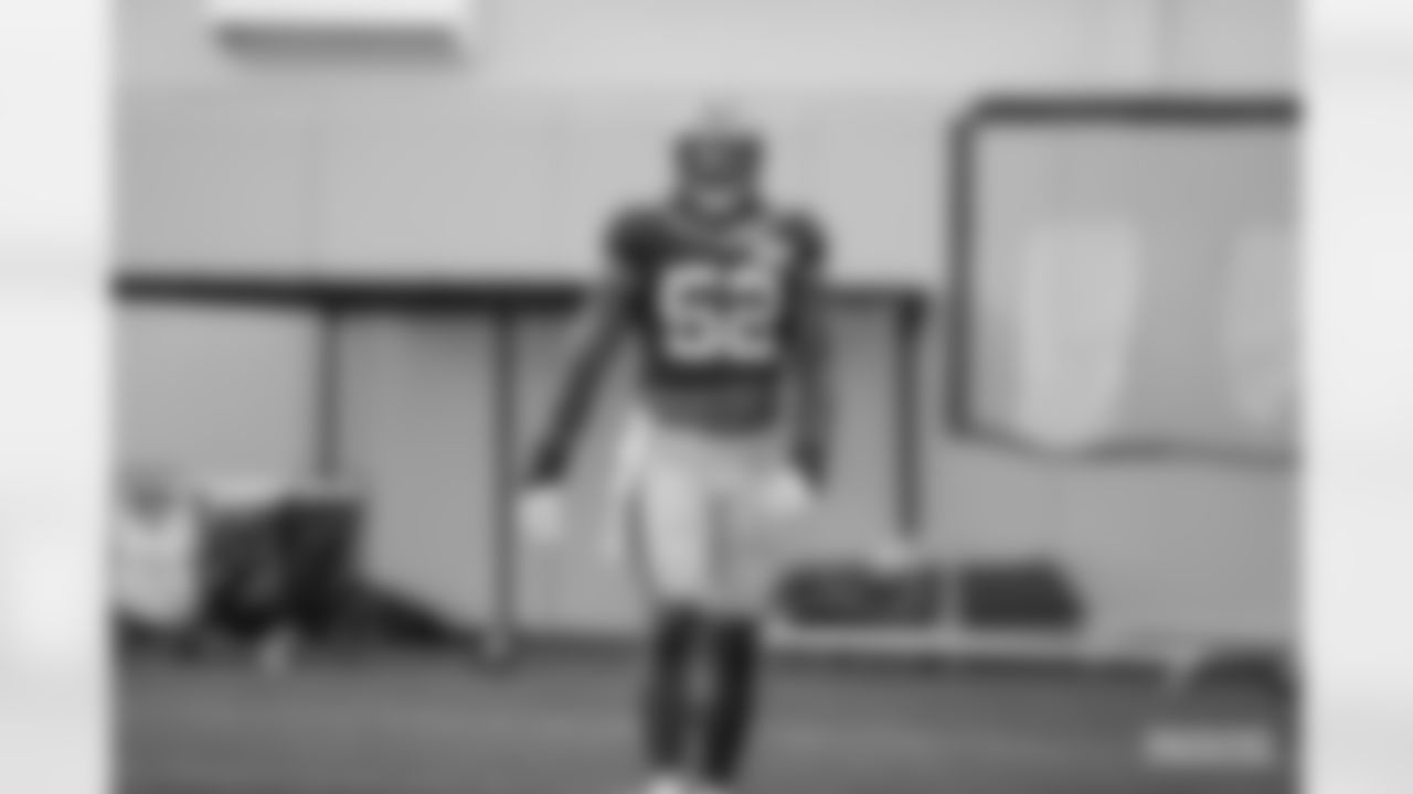 LB Rashan Gary
