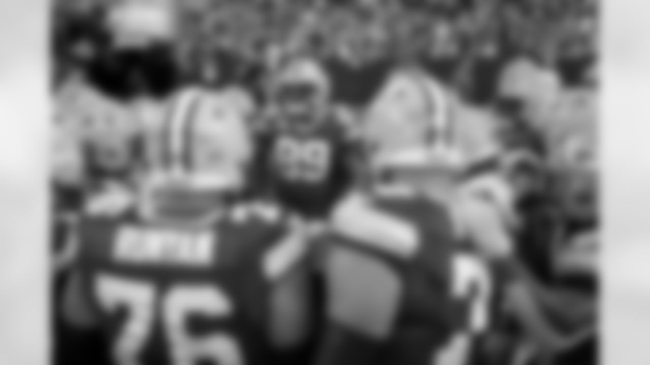 Green Bay Packers huddle up before an NFL football game against the Detroit Lions on Monday, September 20, 2021 in Green Bay, Wisconsin. (Ryan Kang/NFL)