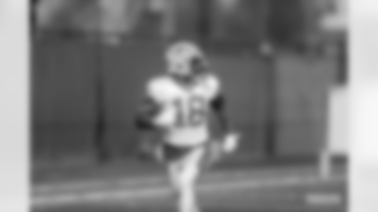 221124-evan-practice-gallery-2560007