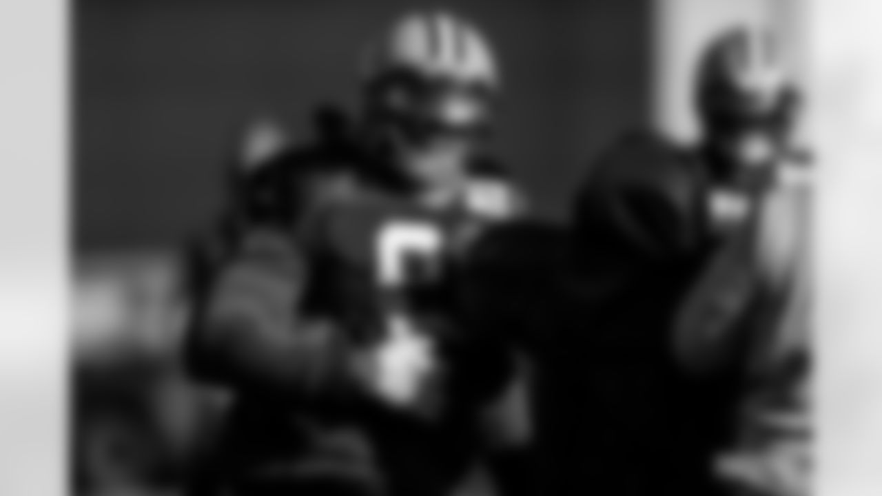 221201-evan-practice-gallery-2560021