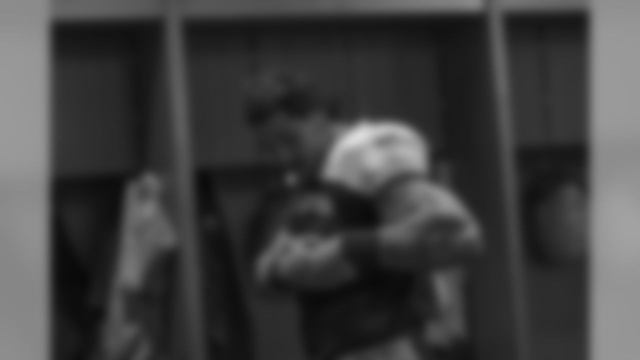 190922-locker-room-20