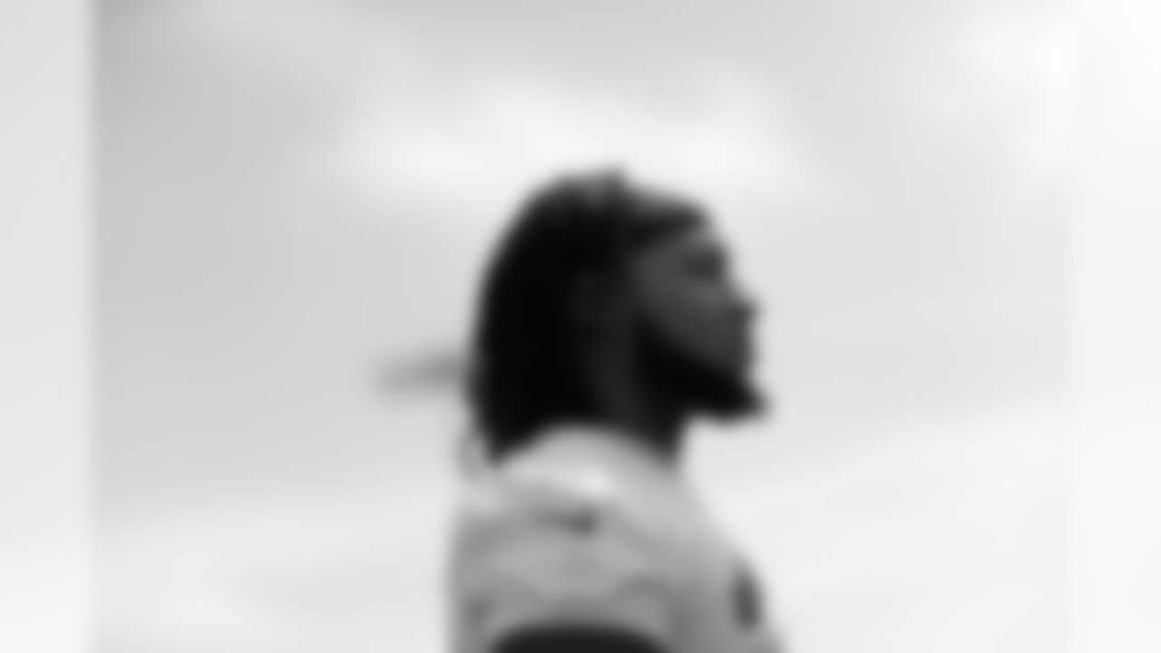 RB Aaron Jones