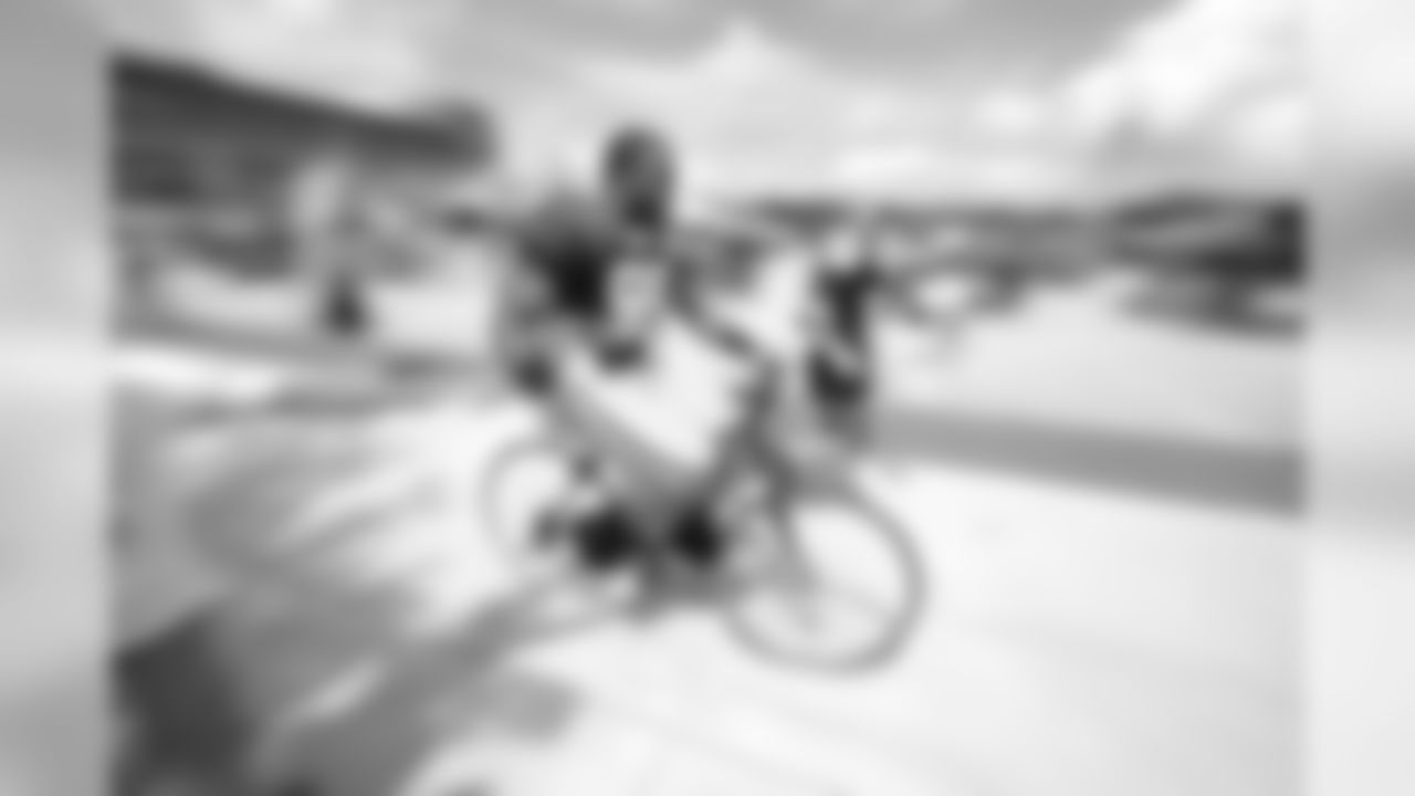 Riding-Bikes