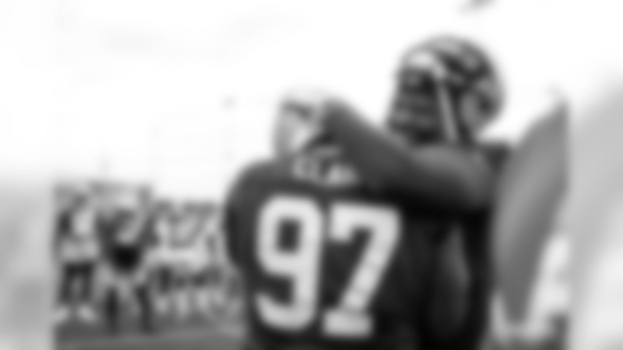 DL Kenny Clark