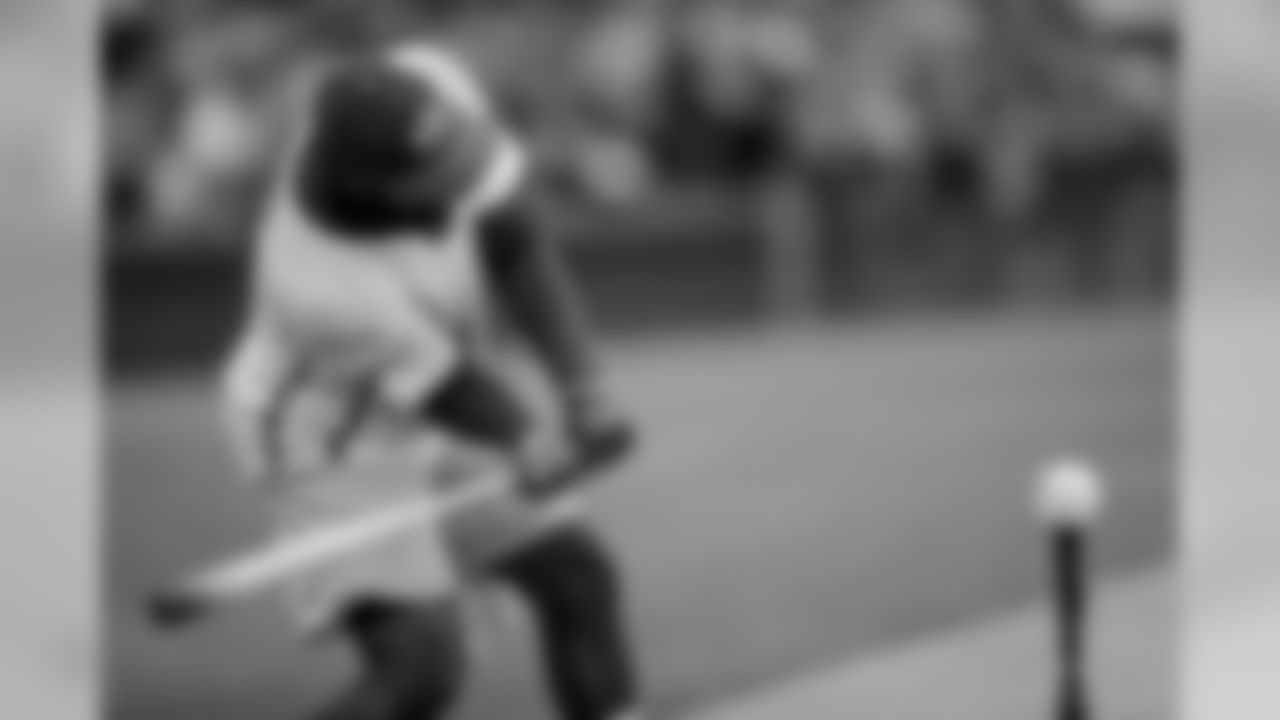 180602-green-gold-softball-siegle-101