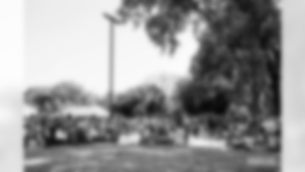 220913-football-outreach-gallery-2560053