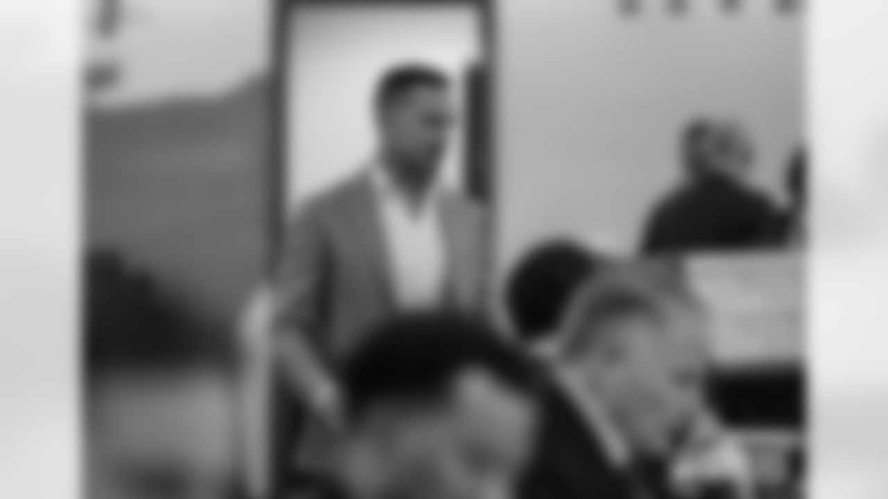 230427-draft-room-gallery-2560-8