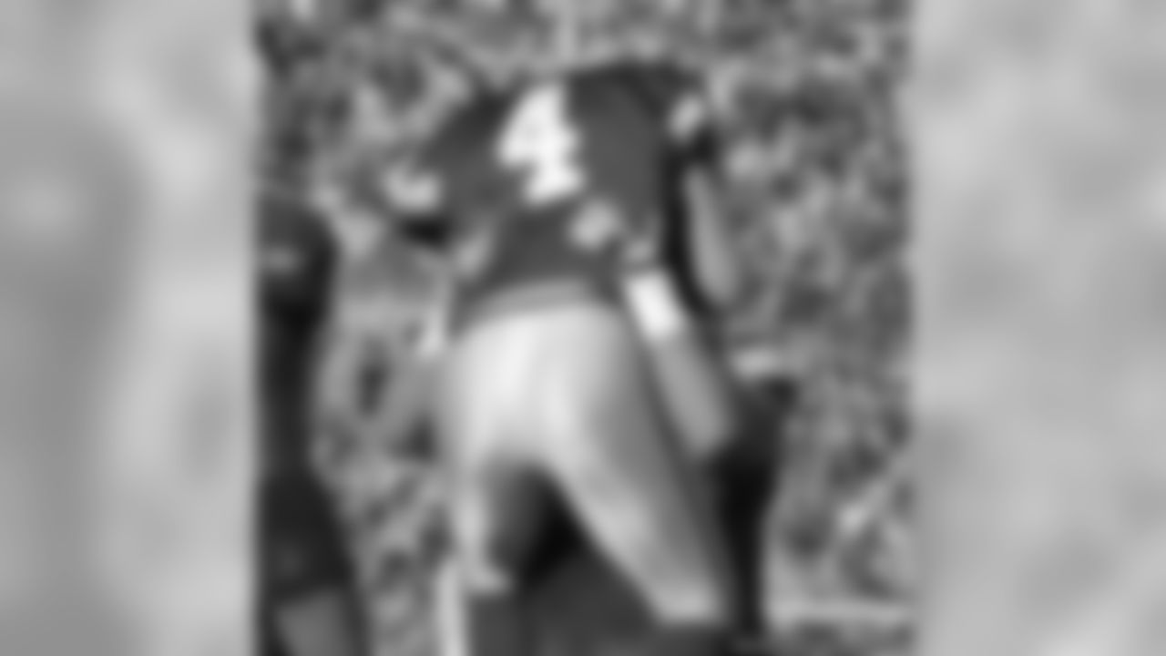 QB Brett Favre