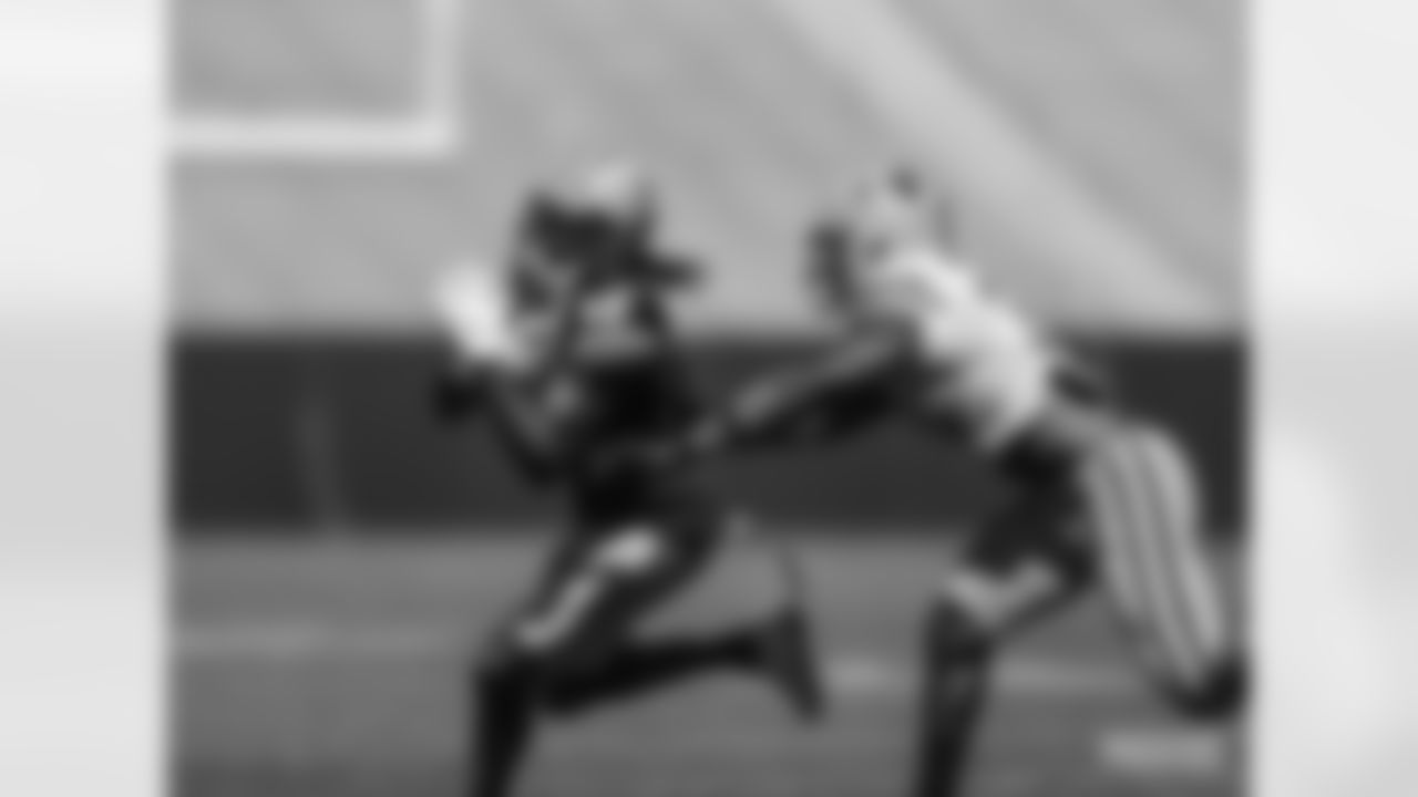 WR Davante Adams