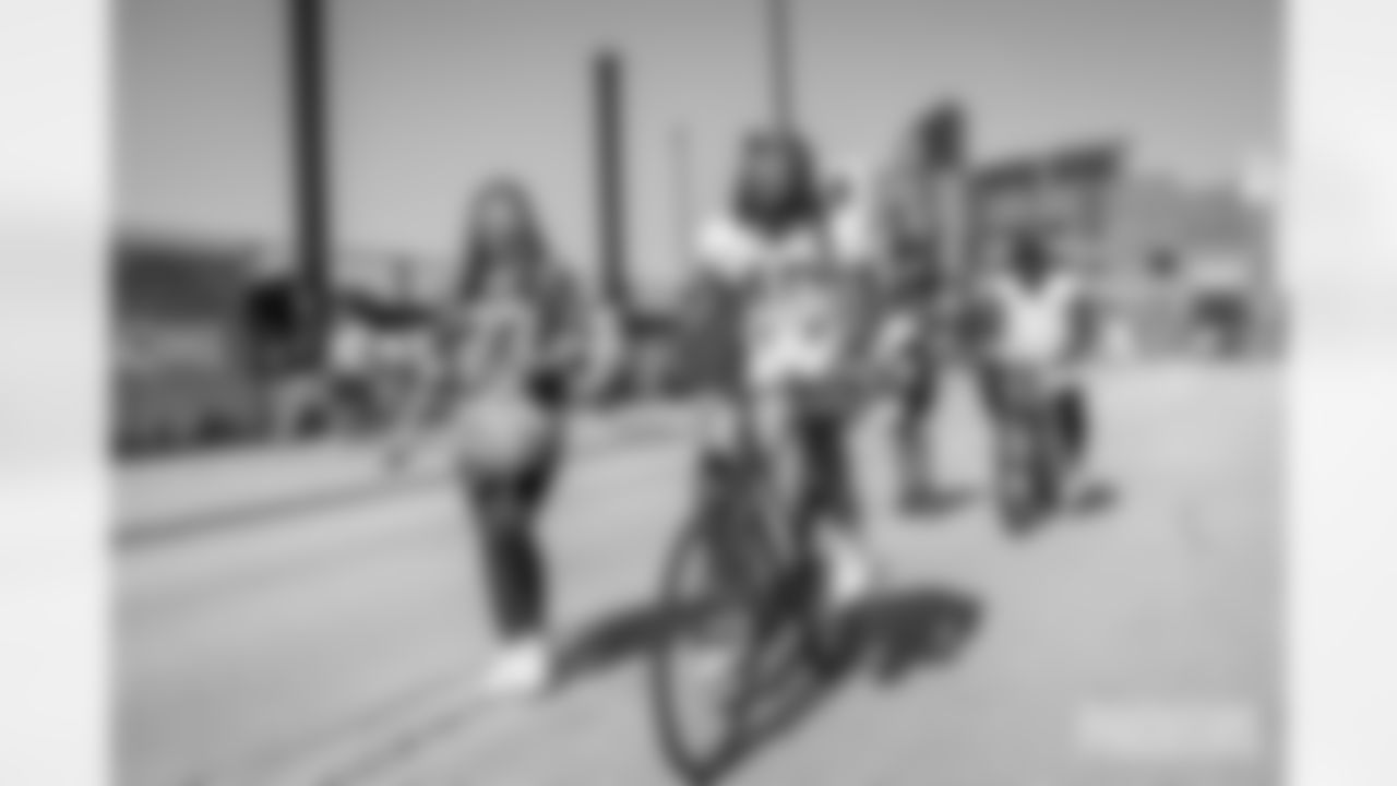 230816-emma-bikes-gallery-16