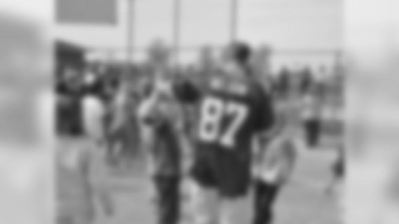 Packers Tailgate Tour - Thorp Public School