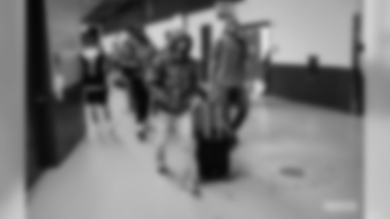 191124-SF-arrival-2-bobber-WM-12
