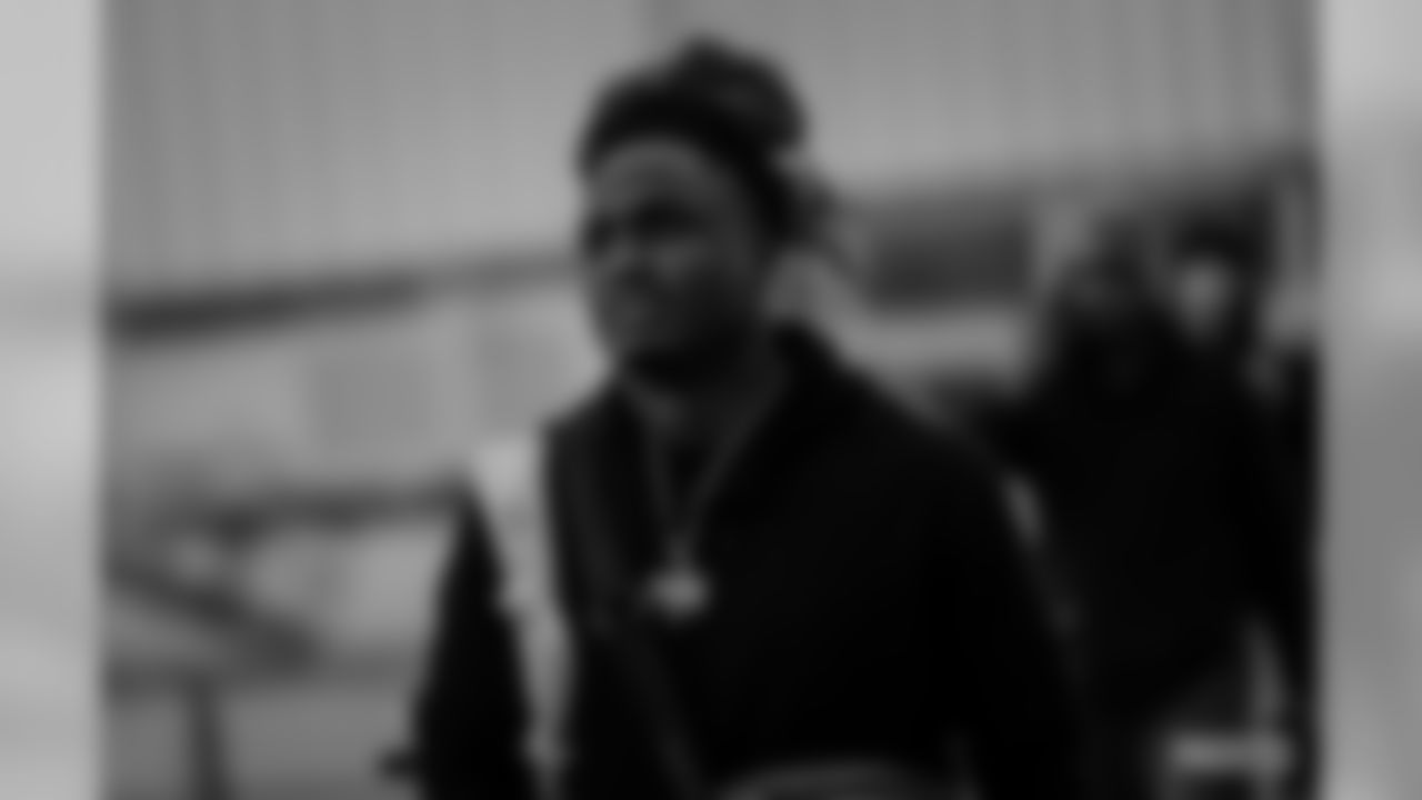 191101-packers-GRB-airport-siegle_WM-33