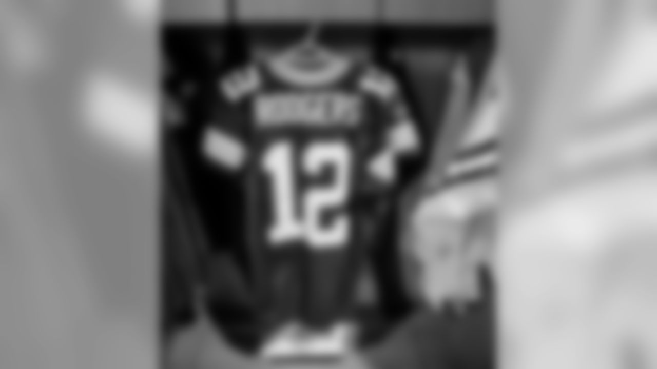181202-locker-room-bobber-27