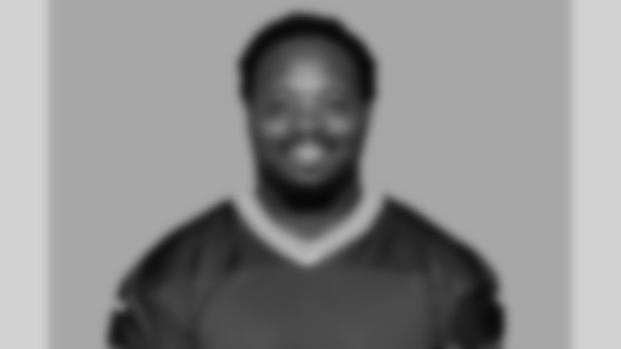 55 - LB Ahmad Brooks