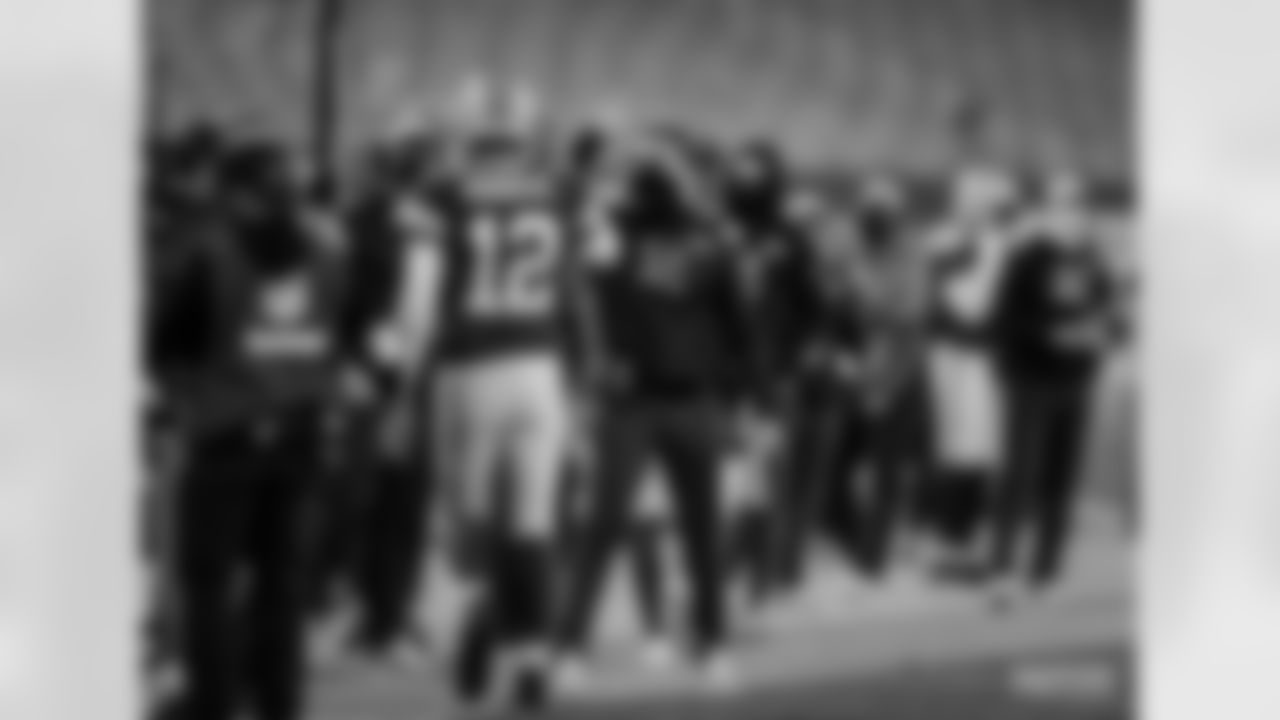 201005-packers-falcons-5-siegle-WM-005