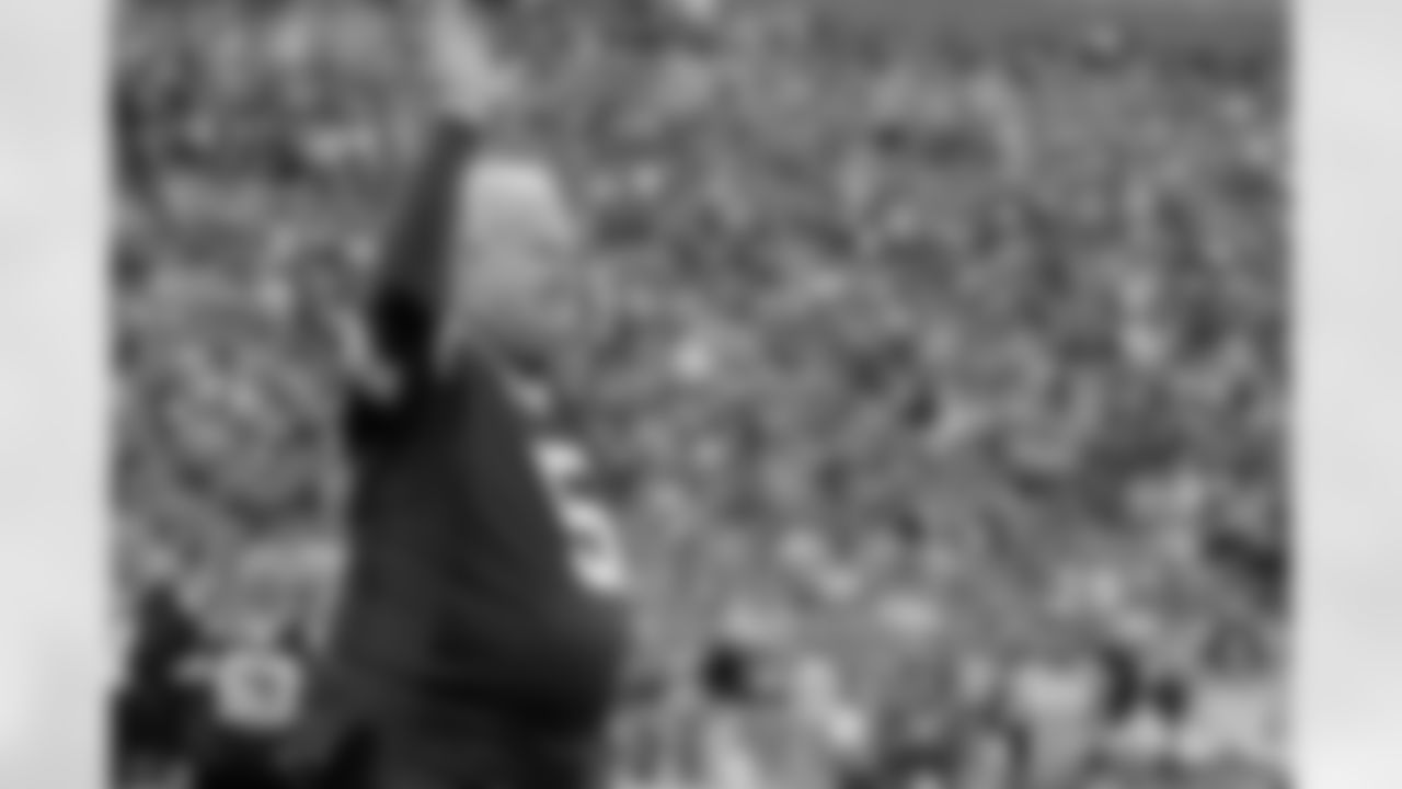 B Paul Hornung (1957-62, 64-66)