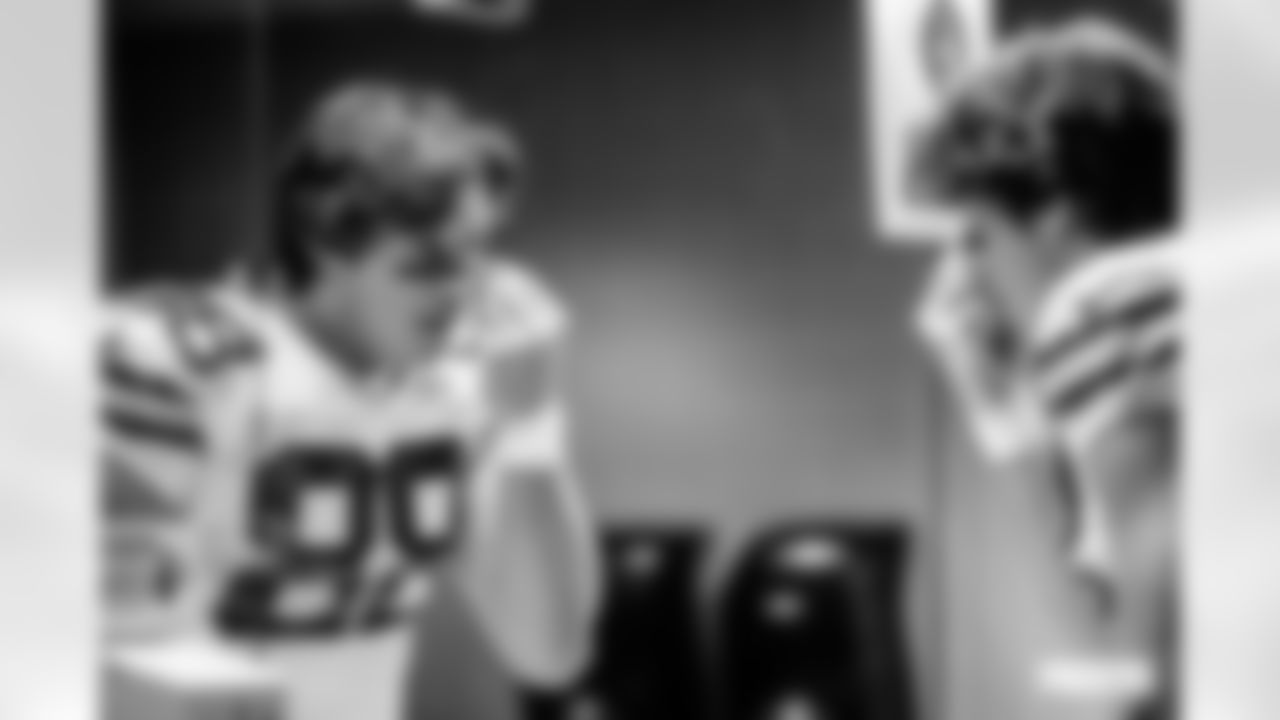 230910-LockerRoom-ES-12