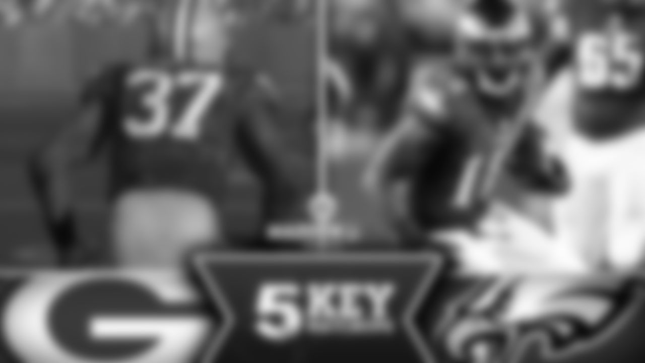 Maclin is a somewhat underrated receiver whose numbers compare to those of the elite pass-catchers in the league, especially Maclin's eight touchdown catches. Shields is healthy again and ready for this challenge.