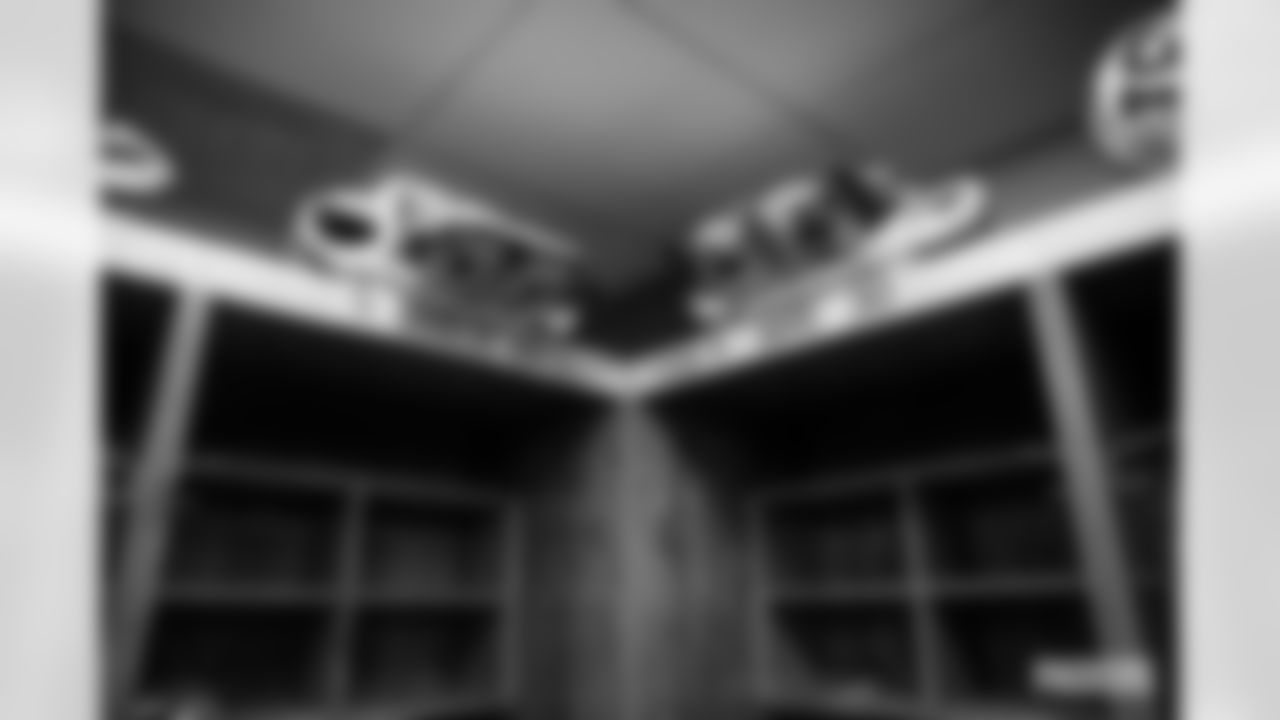 220825-locker-room-hartwig-WM-001