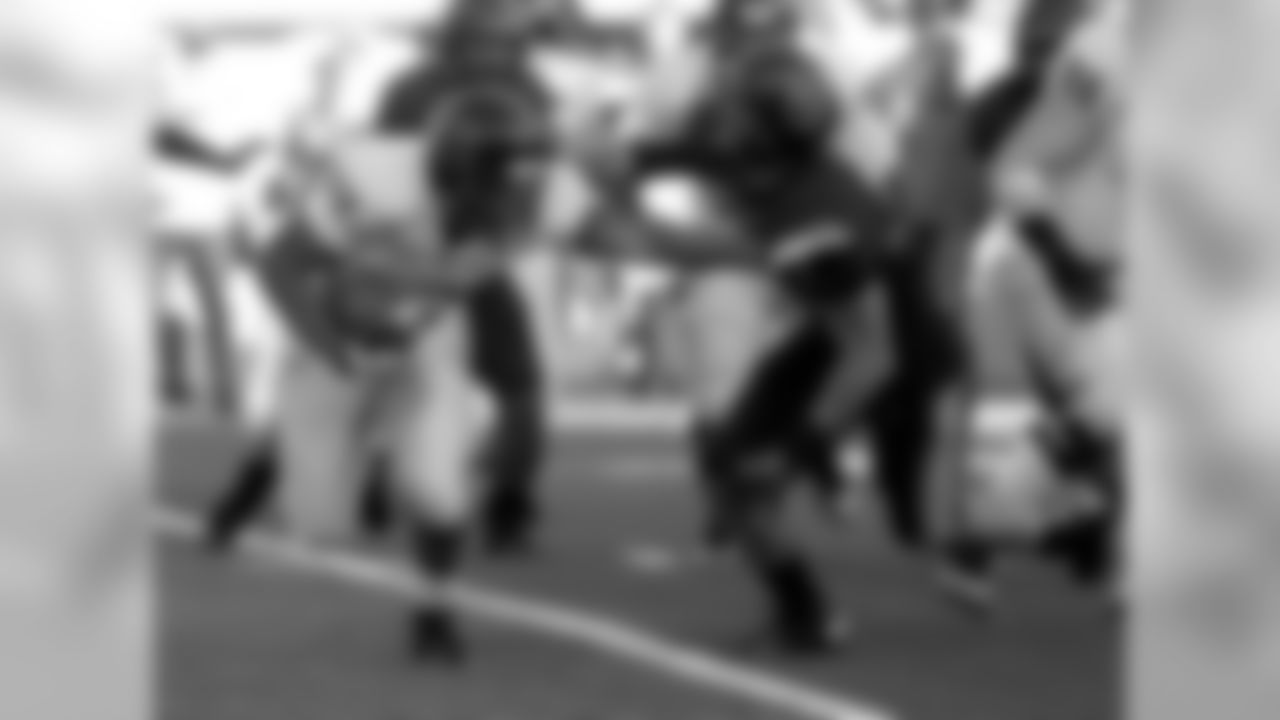 Kyler Fackrell - #9 - Utah State