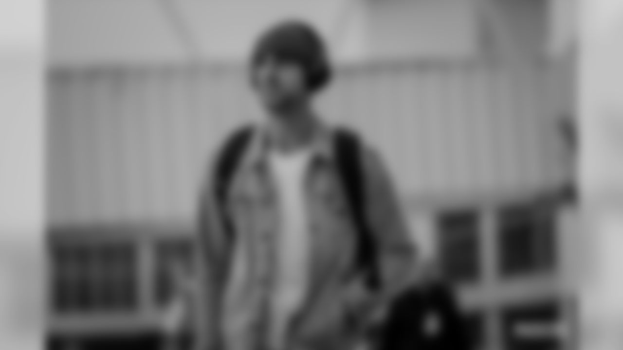 191101-packers-GRB-airport-siegle_WM-40
