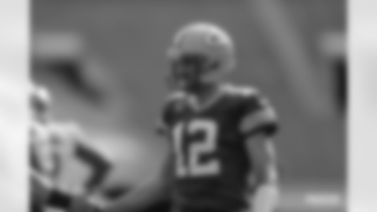 QB Aaron Rodgers