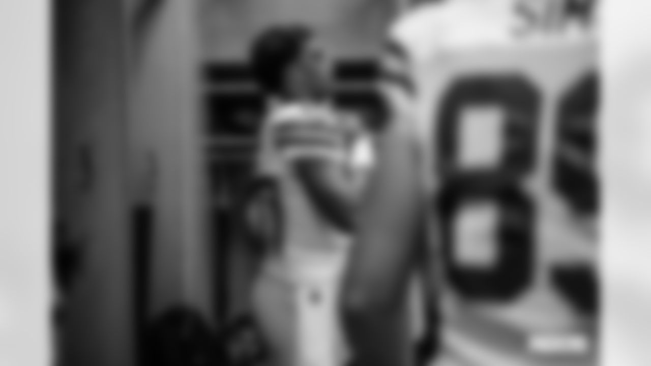 230910-LockerRoom-ES-8