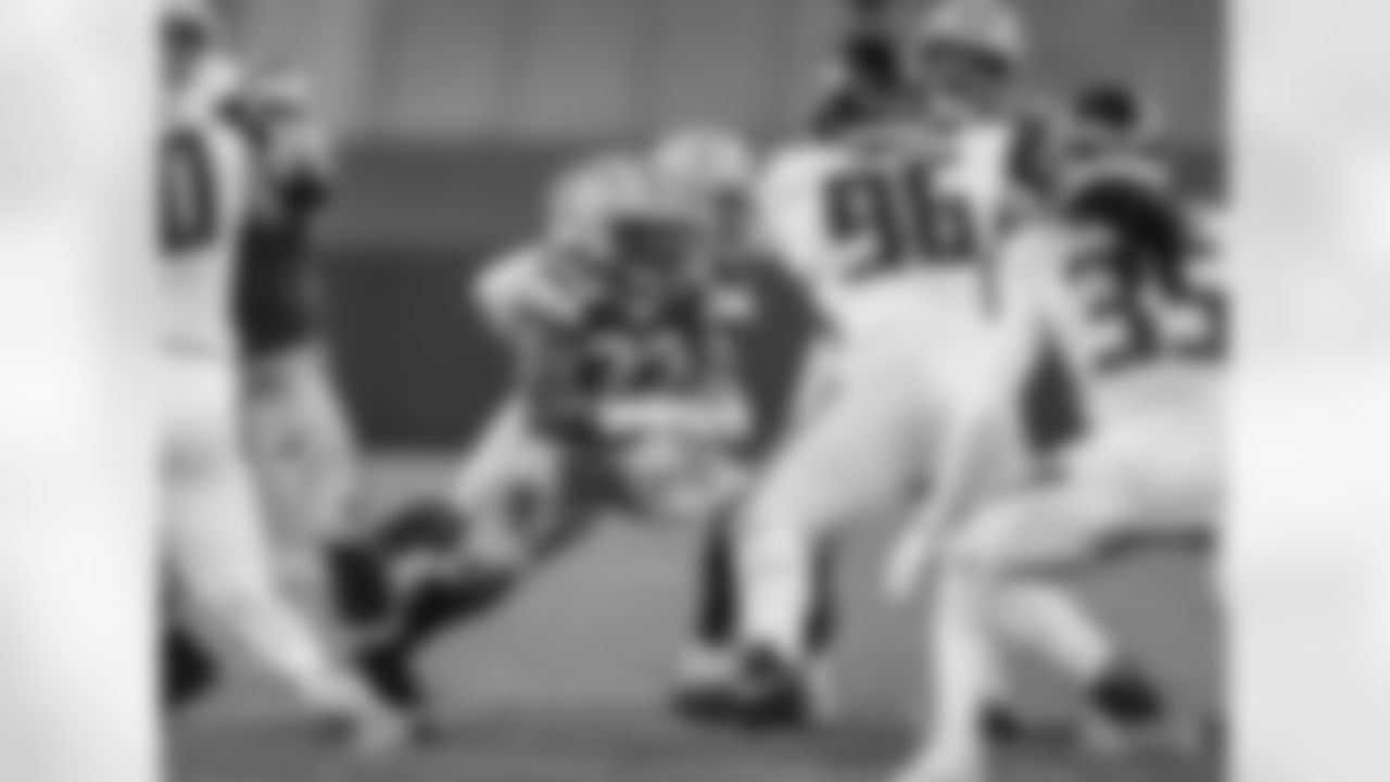 RB Aaron Jones