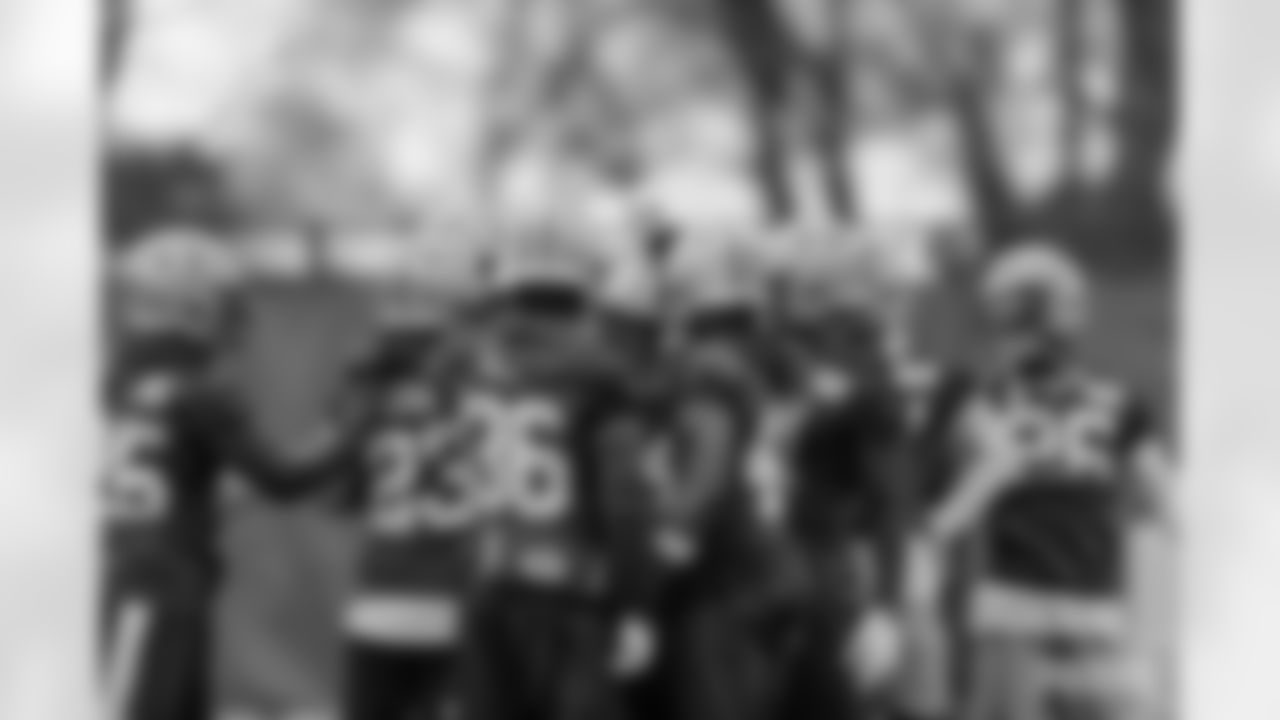 Defensive huddle