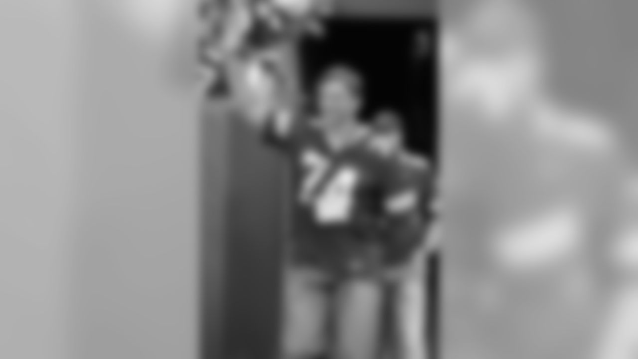 #74 - Aaron Kampman (2002-09)