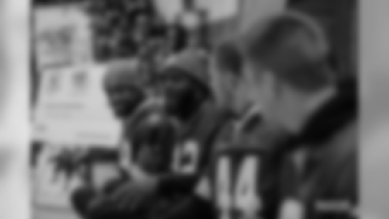 191203-play60-neenah-23