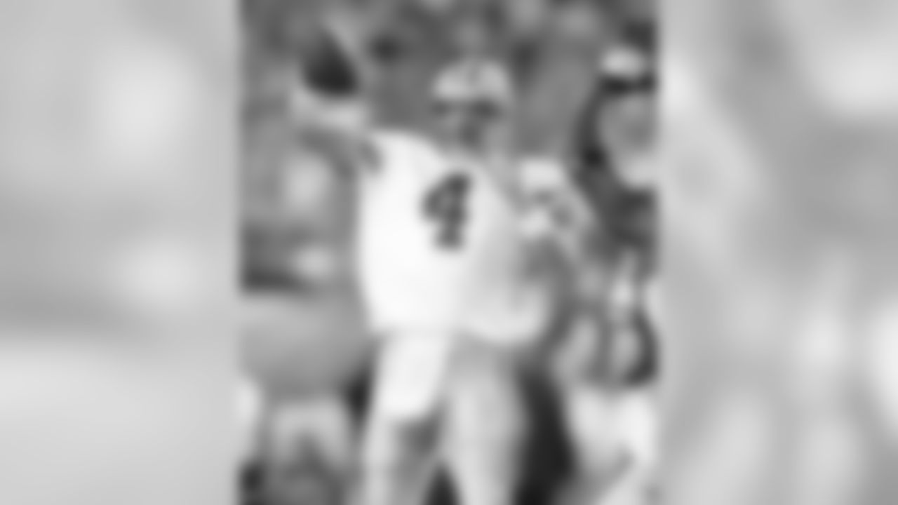 QB Brett Favre