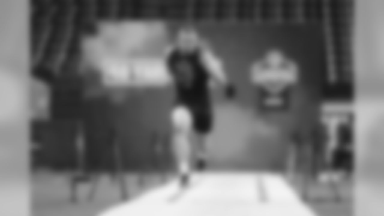 Montana linebacker Dante Olson runs the 40-yard dash during the 2020 NFL Scouting Combine, Saturday, Feb. 29, 2020 in Indianapolis. (Ben Liebenberg/NFL)