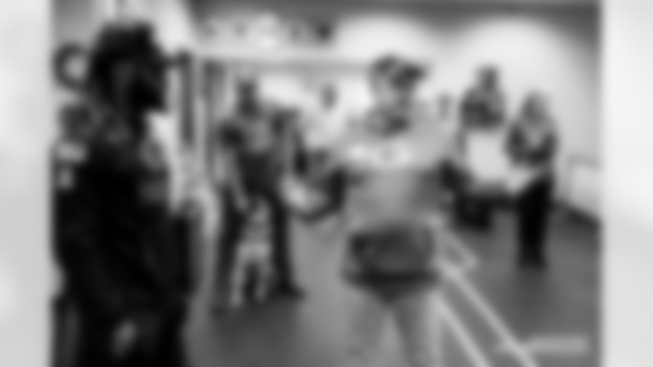 221102-k9-gallery-2560009