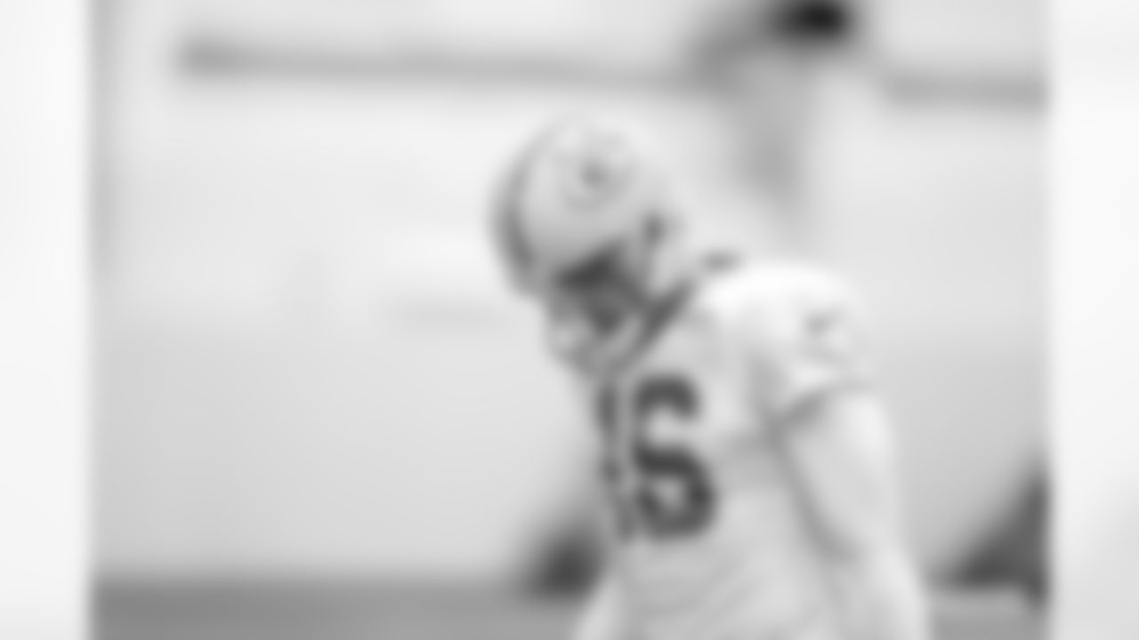 221130-evan-practice-gallery-2560024