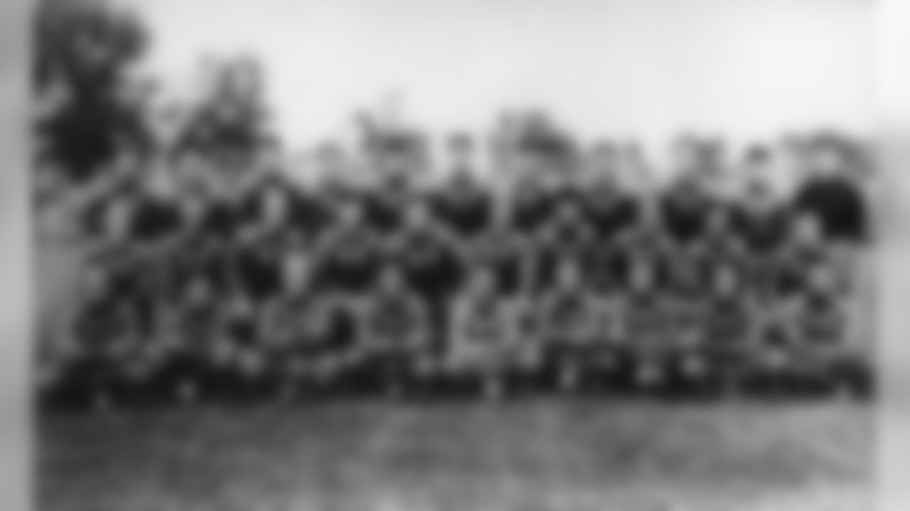 Green Bay Packers 1935
Record: 8-4-0