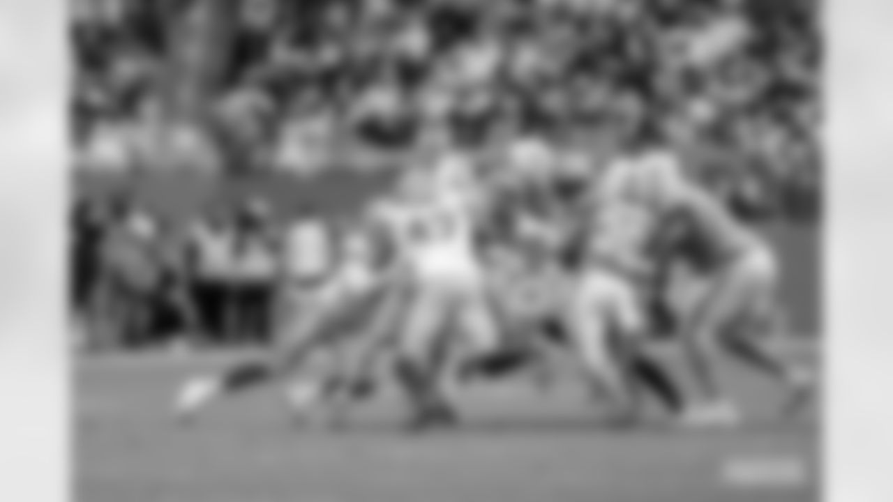 221225-packers-dolphins-siegle-WM-159