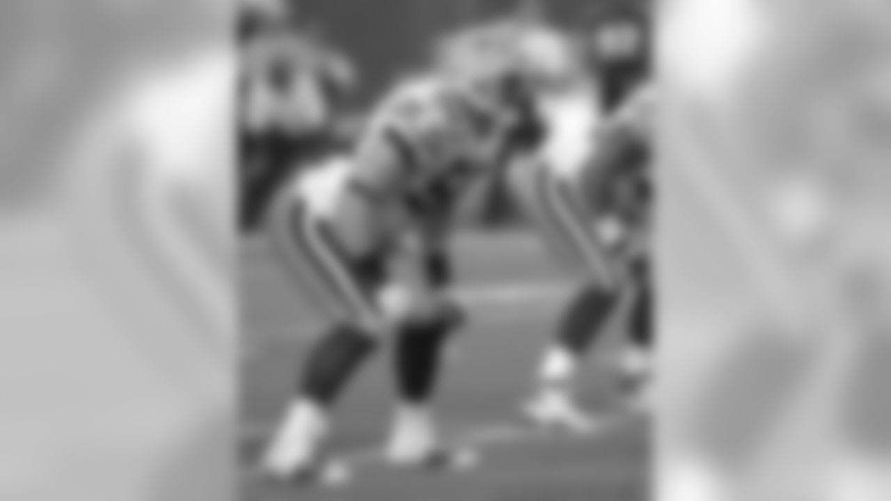 LB AJ Hawk