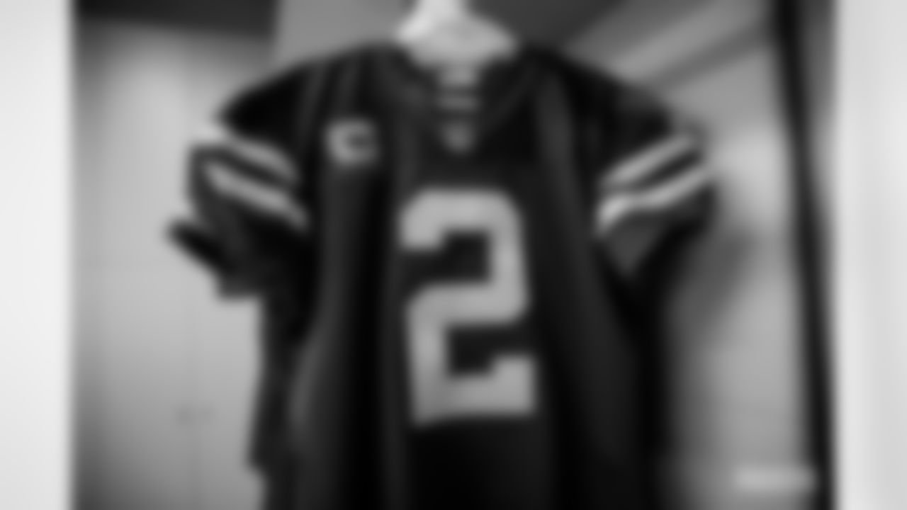 211022-50s-classic-uniforms-256019