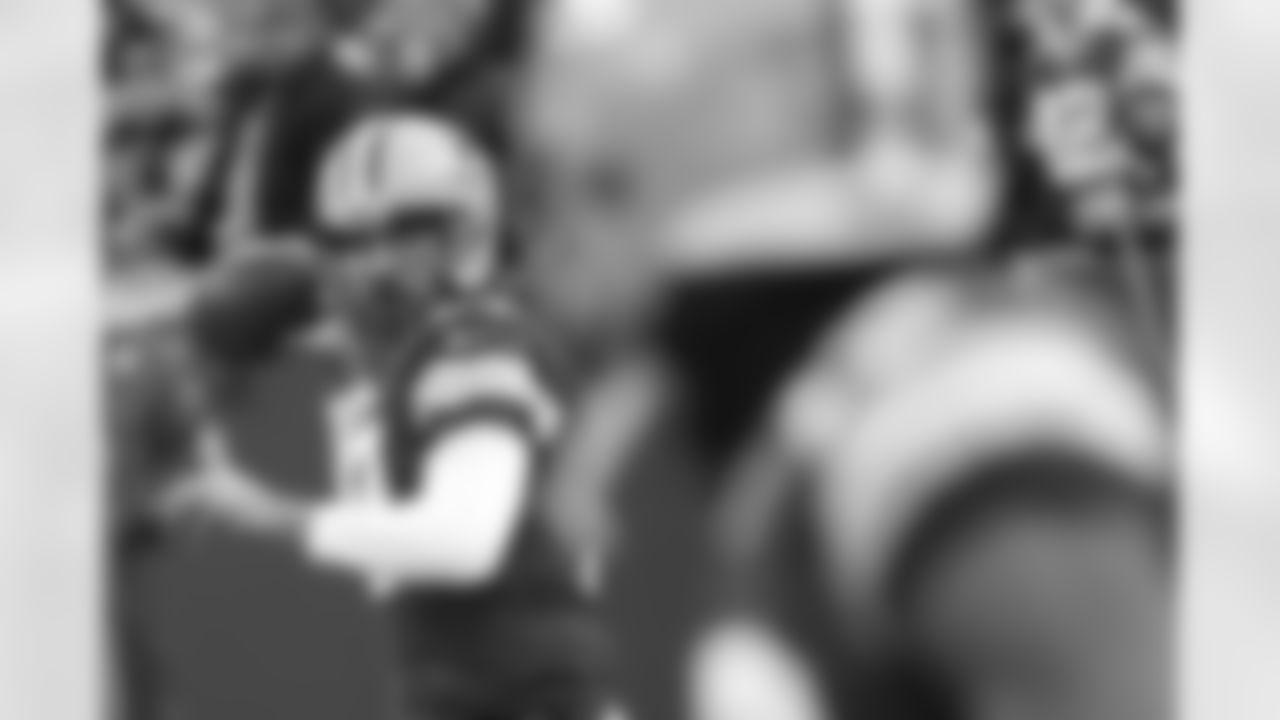 Green Bay Packers' Aaron Rodgers warms up before an NFL football game against the Seattle Seahawks Sunday, Nov. 14, 2021, in Green Bay, Wis. (AP Photo/Matt Ludtke)