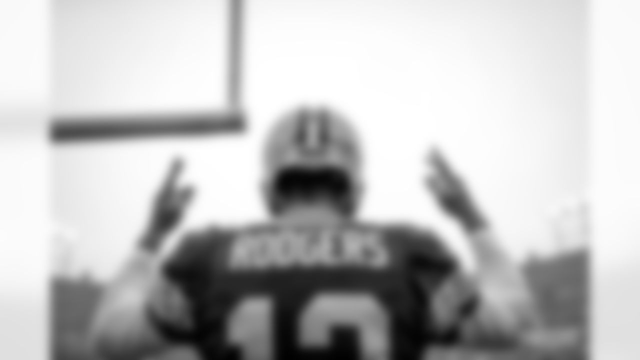QB Aaron Rodgers