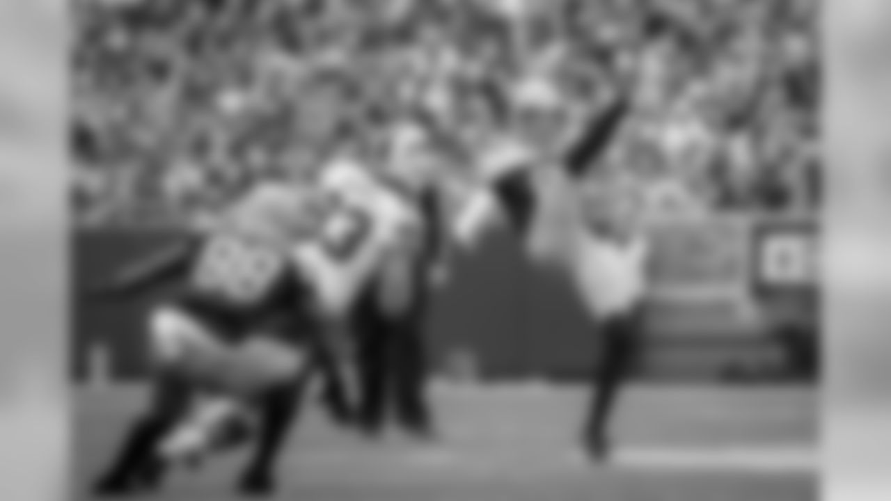 181001-packers-bills-game-wilson-034